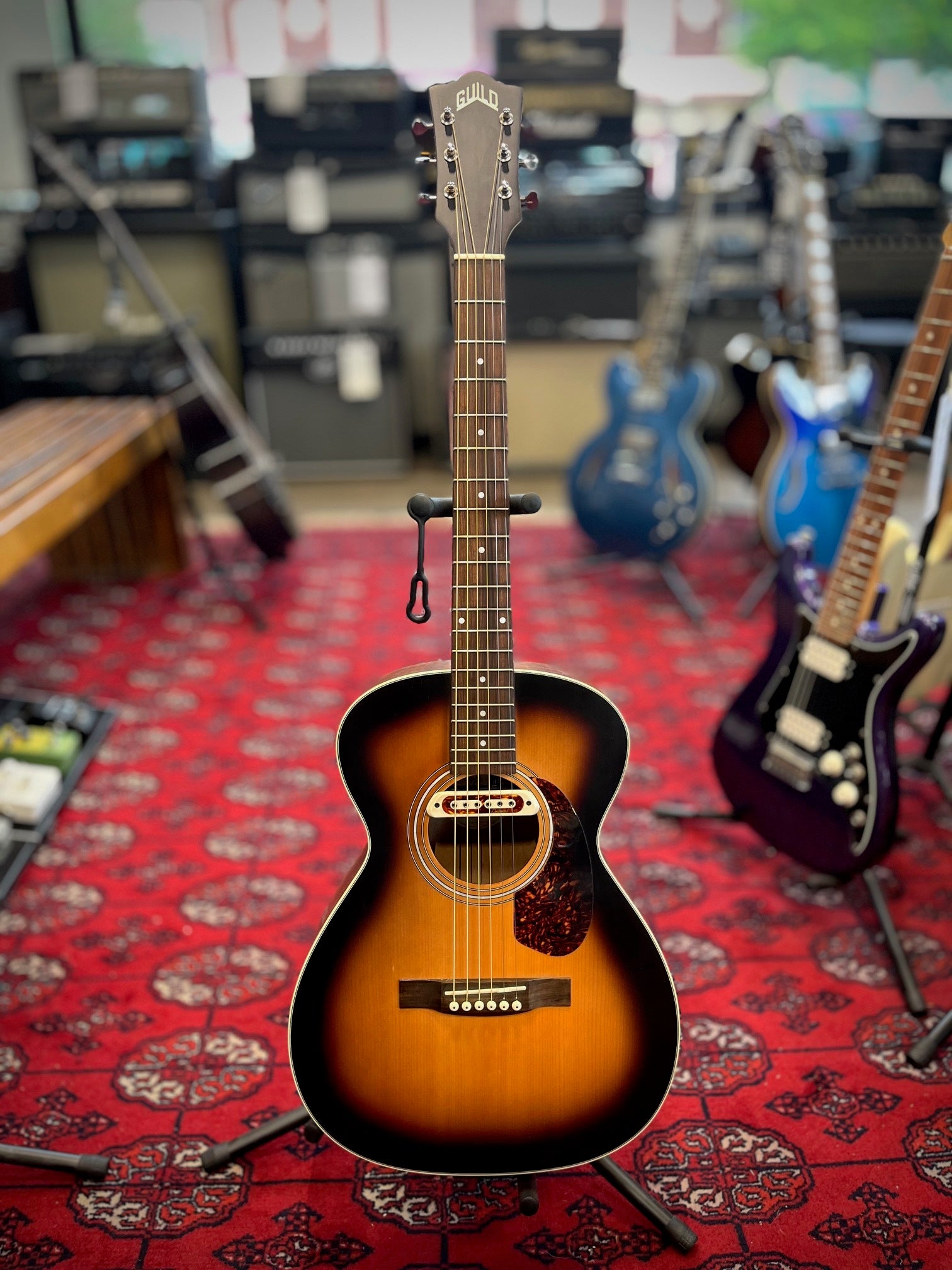 Guild m 240e troubador guitar hi fi